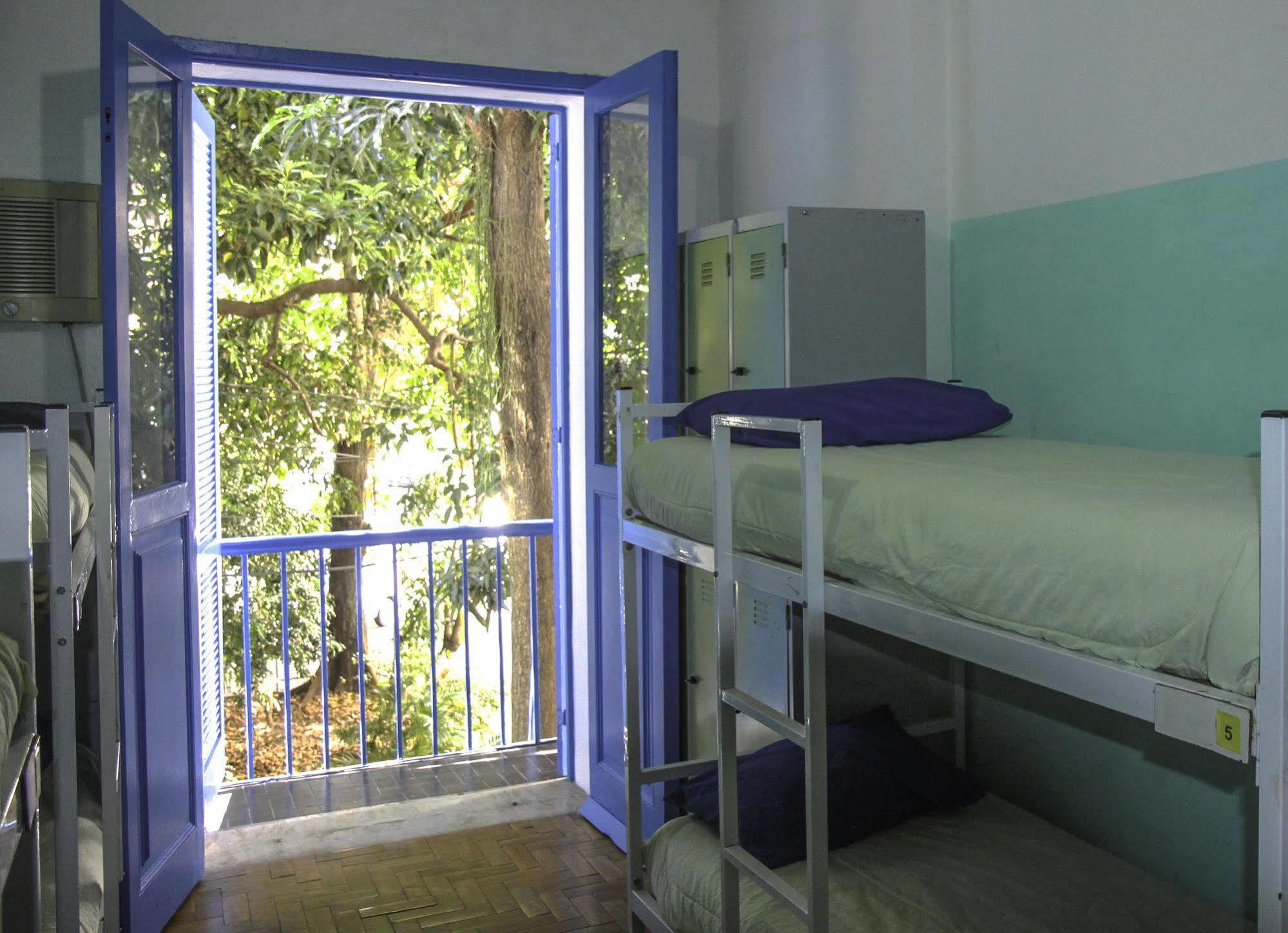 Vila Carioca Hostal *